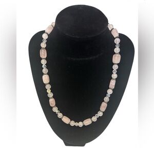 Pink rose quartz Gemstone Necklace beaded